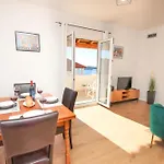 Mira * تْسافتات
