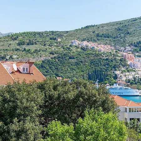 Mira * Cavtat
