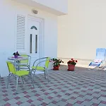 Mira Apartman