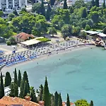 Mira * Cavtat