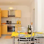 Apartman Mira *