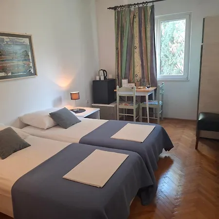 아파트먼트 미라