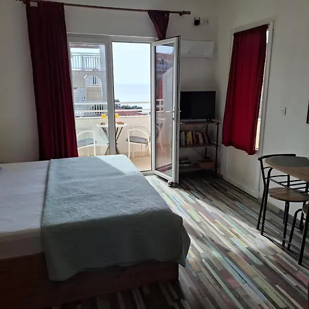 Apartman Mira *