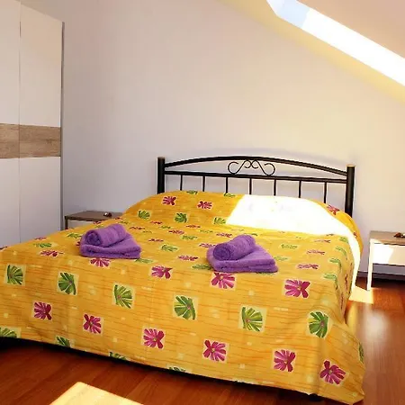 Mira Apartment