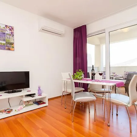 아파트먼트 미라